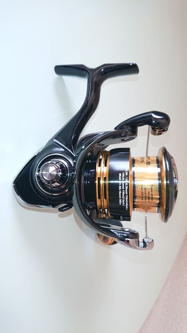 ダイワ 23レガリス LT4000-CXH 中古品 シーバス フラットフィッシュ
