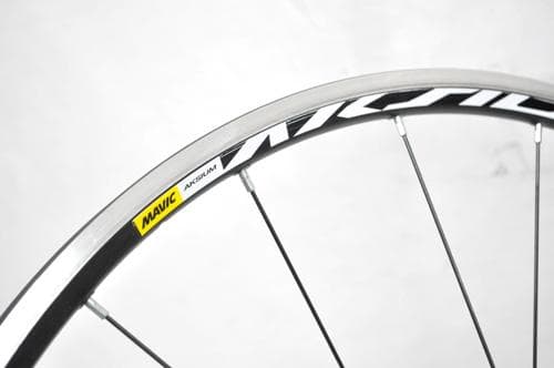 【みによん】MAVIC Aksium 700C フロントホイール