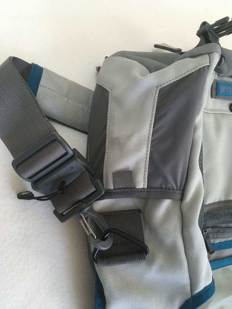 TIMBUK2 クラシック メッセンジャーバッグ ライトグレー Mサイズ