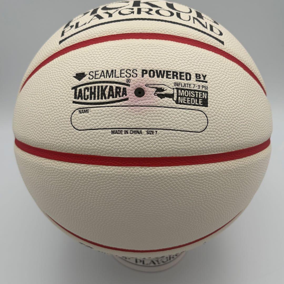 限定品　スラムダンク　桜木花道コラボバスケットボール　白　スタンド付き