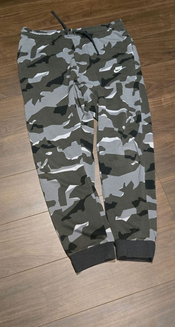ナイキ　上下セット　カモフラ柄　XL　迷彩