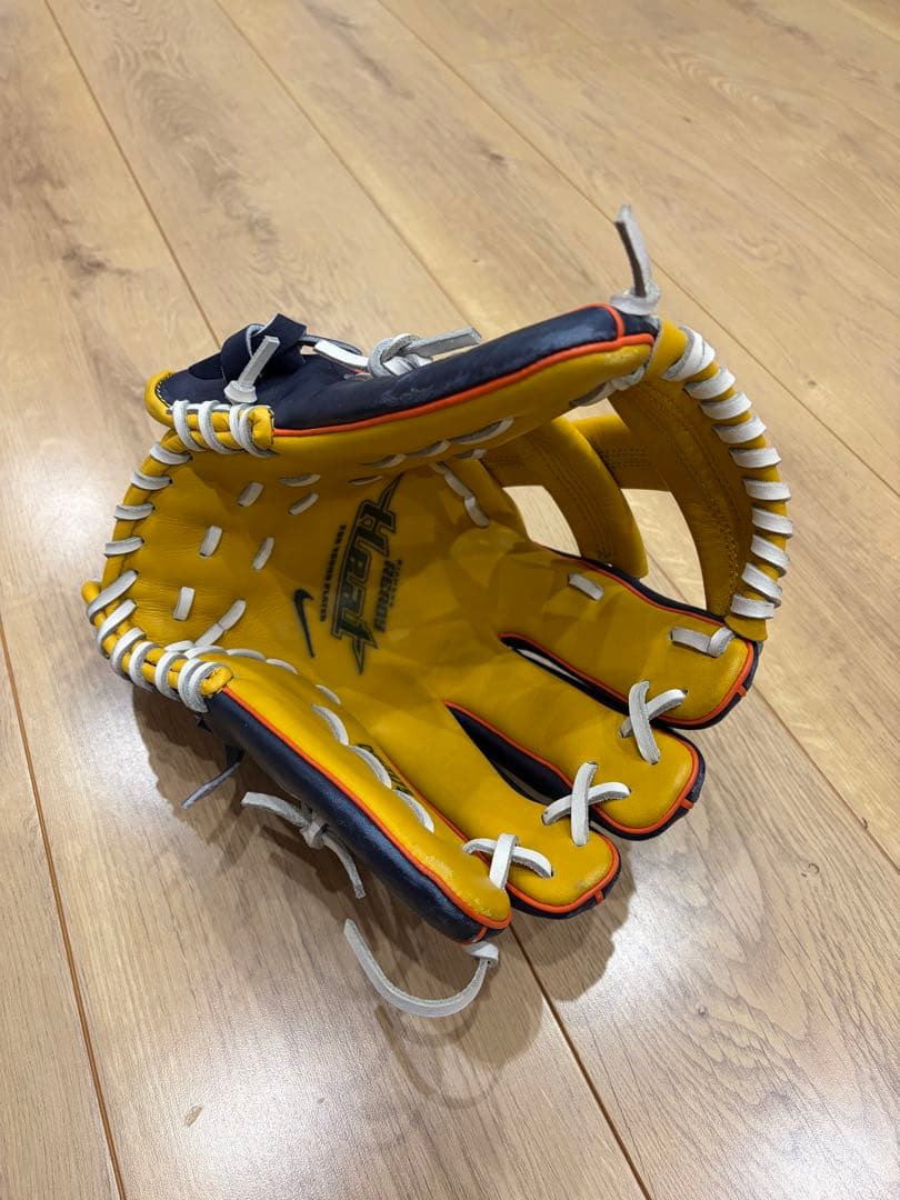 NIKE一般内野手グローブ！廃盤品！限定モデル！ほぼ新品！