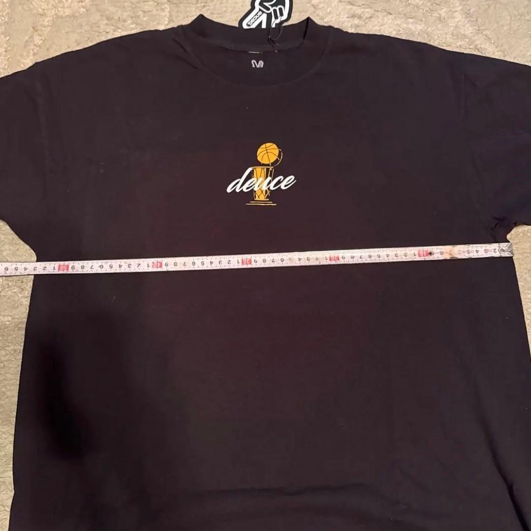 レア　未使用タグ付き　dudes Tシャツ　サイズM NBAトロフィー