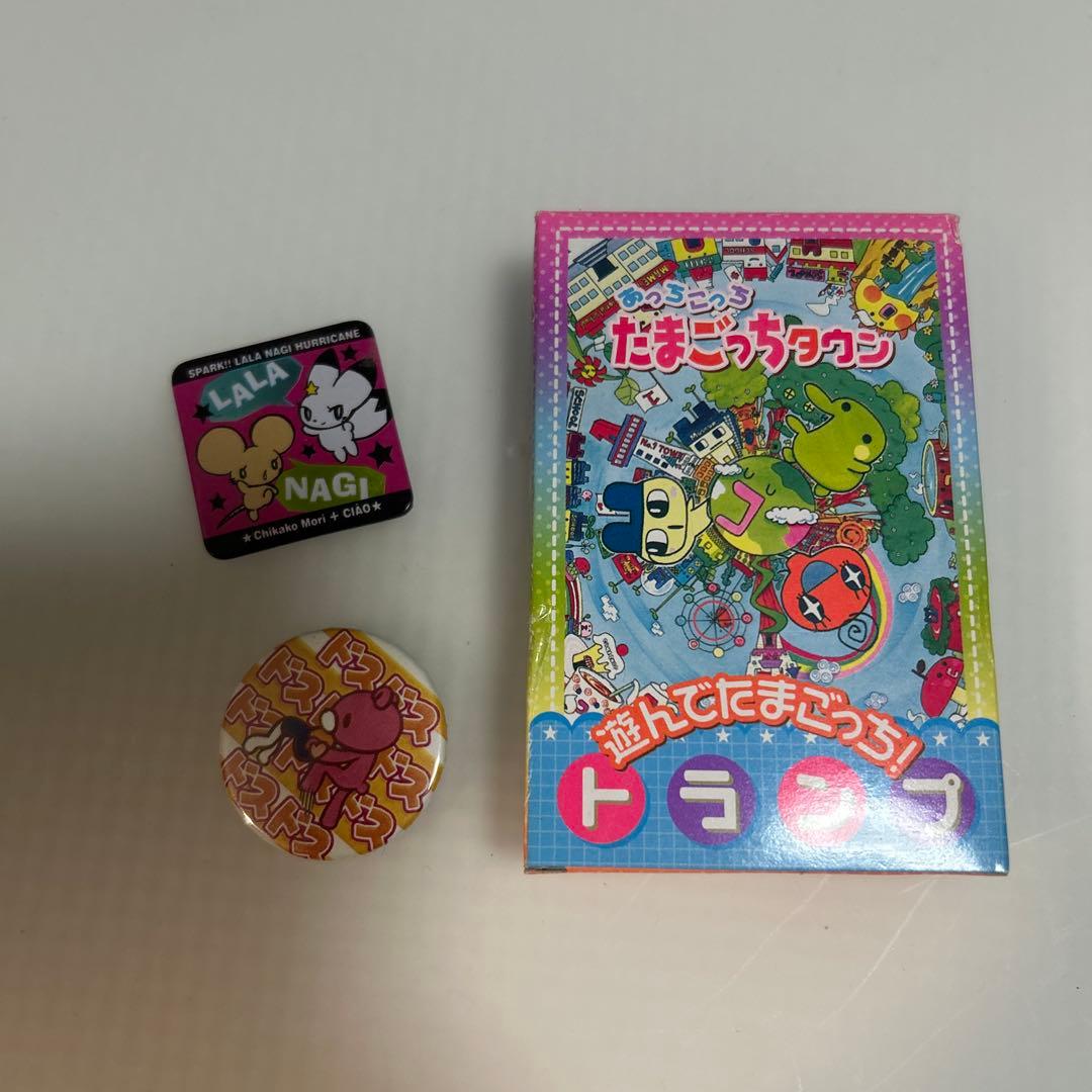たまごっち収納ミニケースとトランプ缶バッジセット