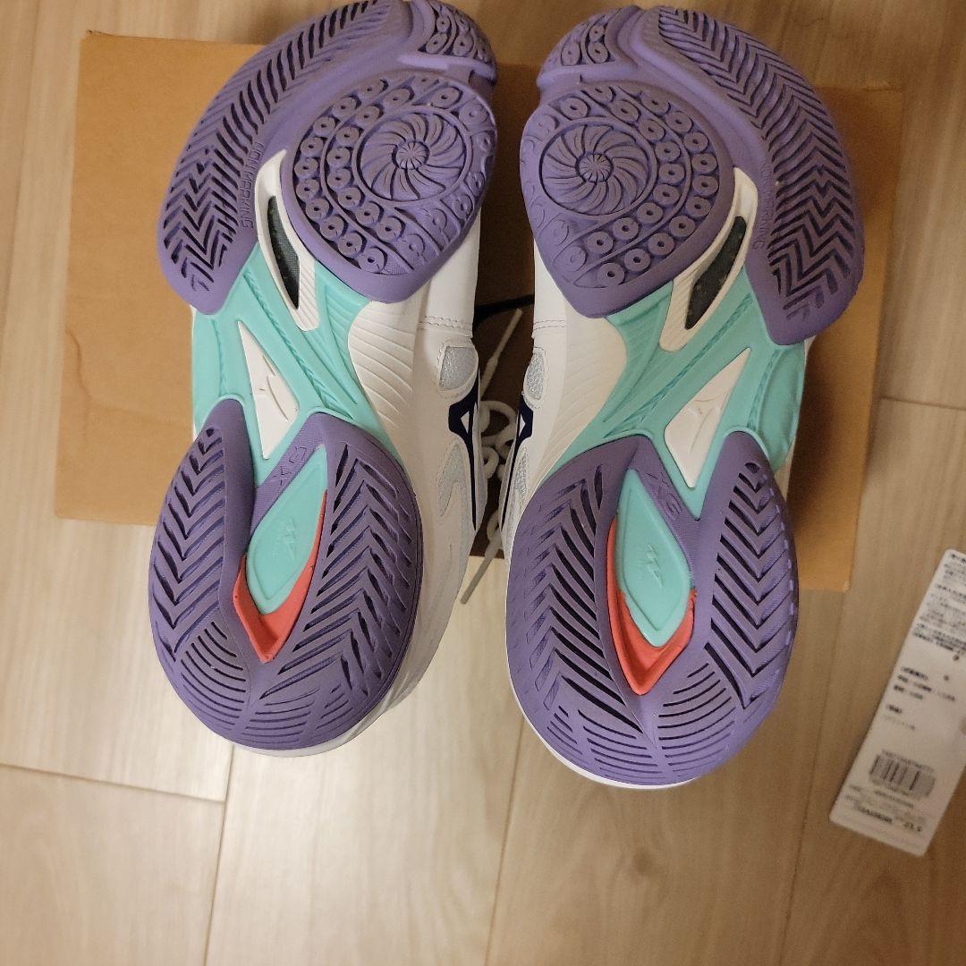 【美品】Mizuno バドミントンシューズ　23.5
