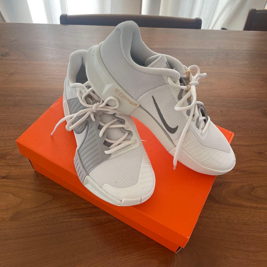 【新品未使用】Nike ナイキ GPチャレンジ pro テニスシューズ 27.5