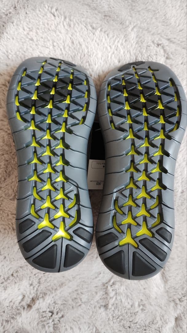 【新品】Nike フリーラン モーション フライニット 2017 26.5cm