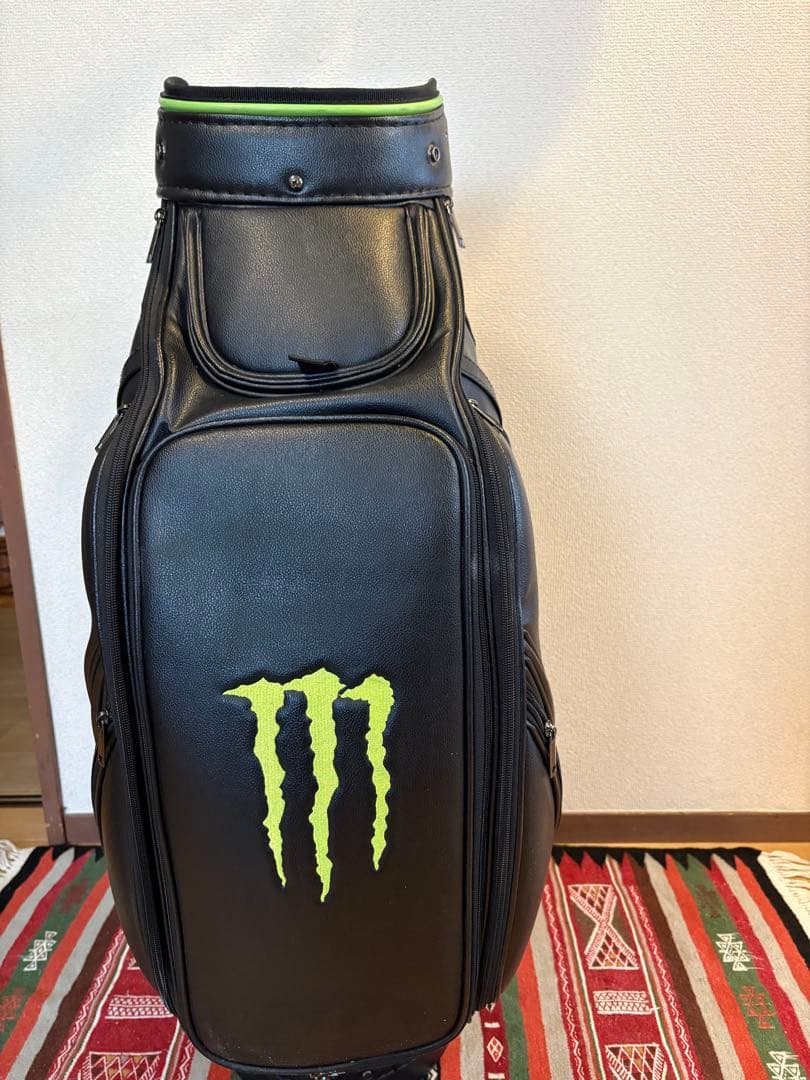 希少MONSTER ENERGY キャディバッグ タイガーウッズ