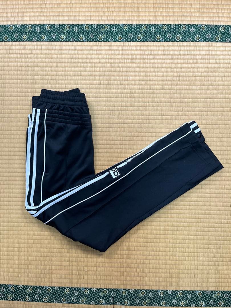adidas ADIBREAK トラックパンツ firebird