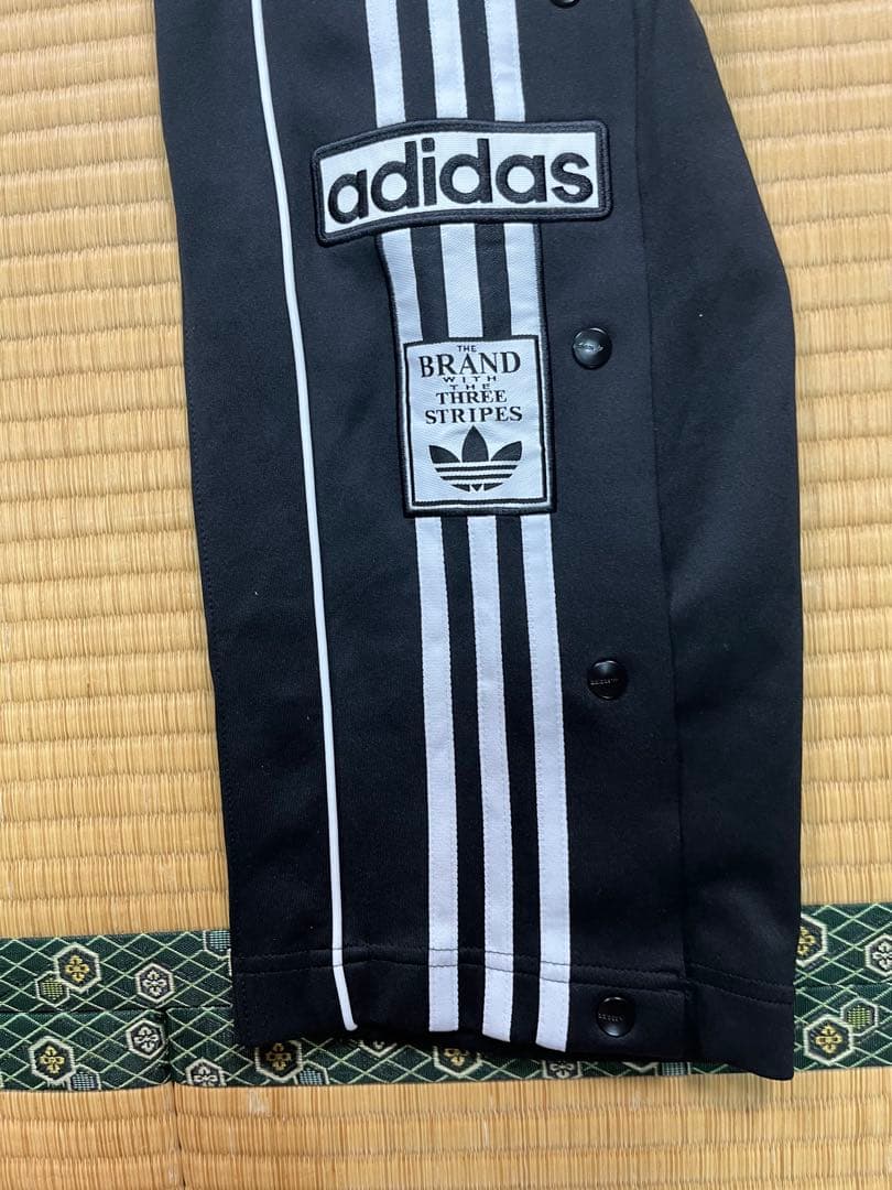 adidas ADIBREAK トラックパンツ firebird