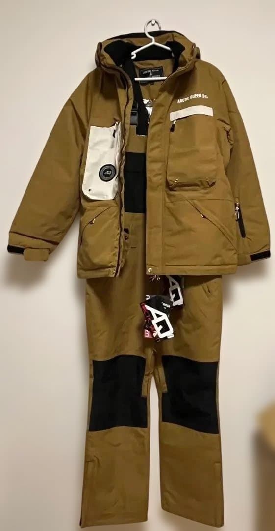 【新品】スキーウエア上下セット　ビブパンツ・ジャケットセット　S