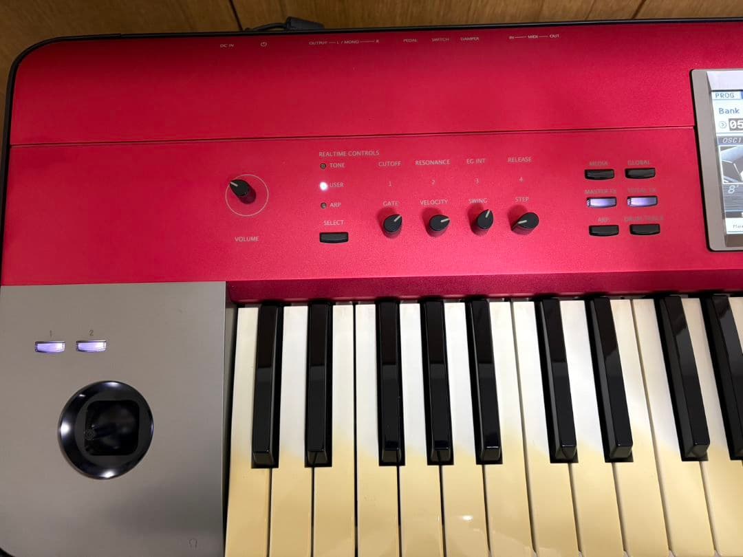Korg Krome 61 RED 50周年記念限定モデル シンセサイザー