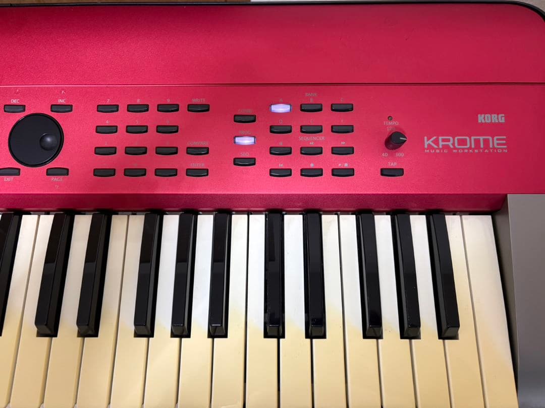 Korg Krome 61 RED 50周年記念限定モデル シンセサイザー