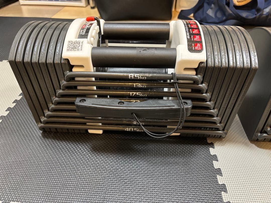 ①FIELDOOR 可変式ブロックダンベル 片方最大40.5kg×2