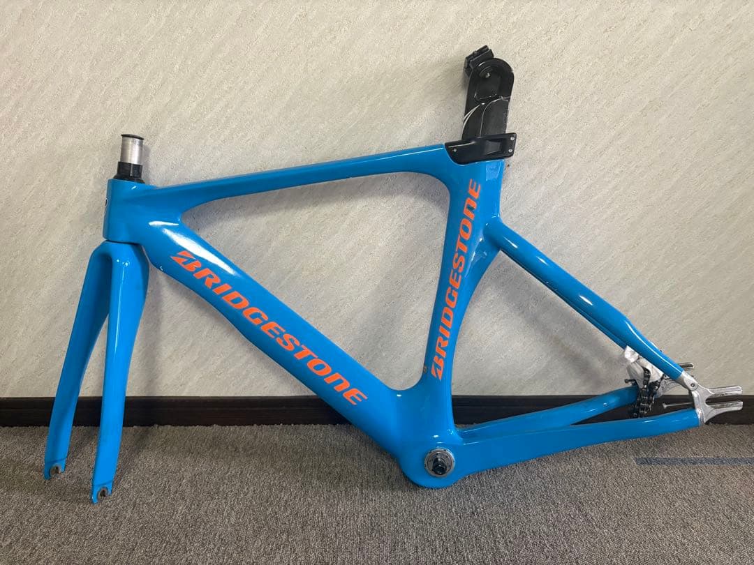 BRIDGESTONE ピストバイク TR8