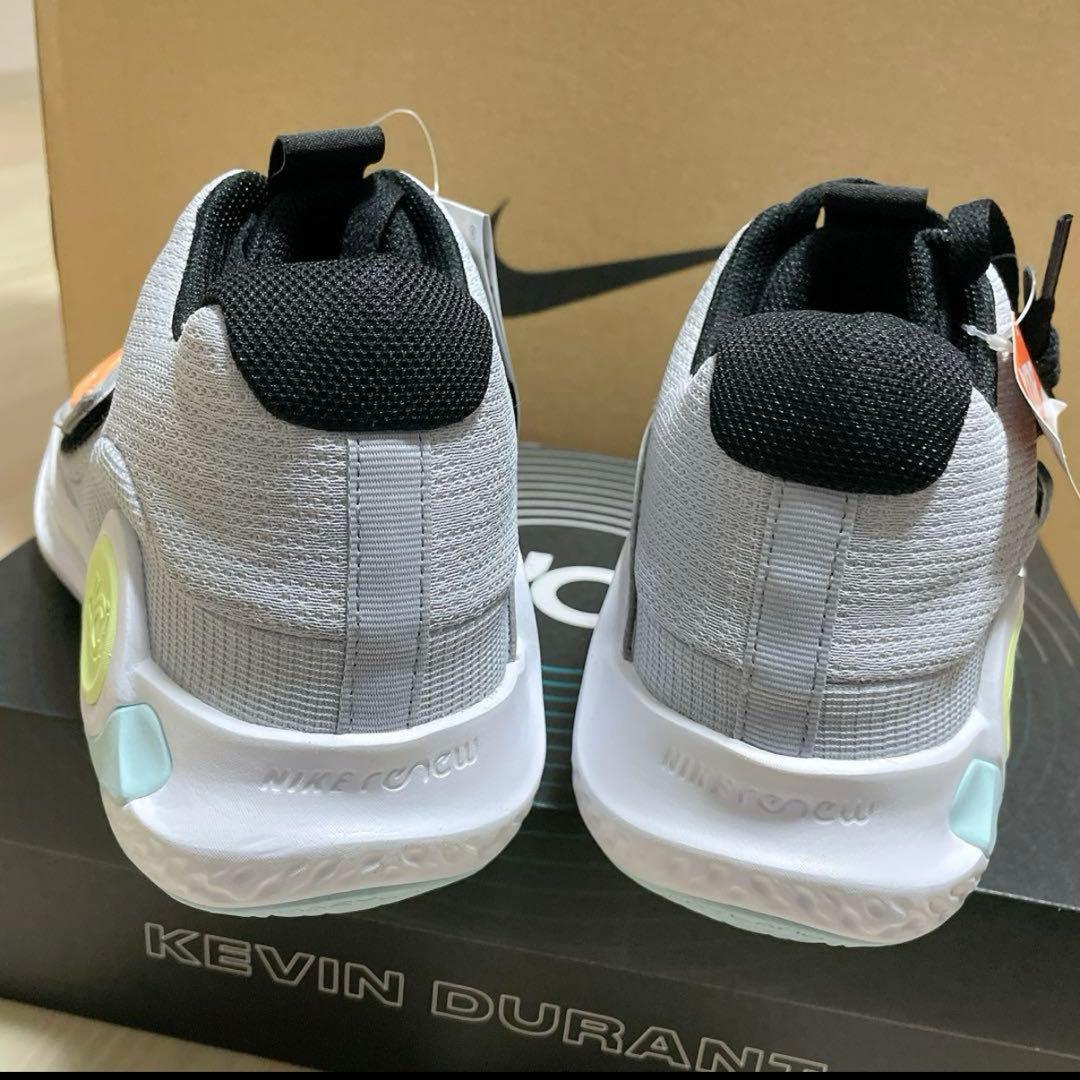 新品NIKEトレイ5XEPバッシュメンズ27cmスニーカーシューズ