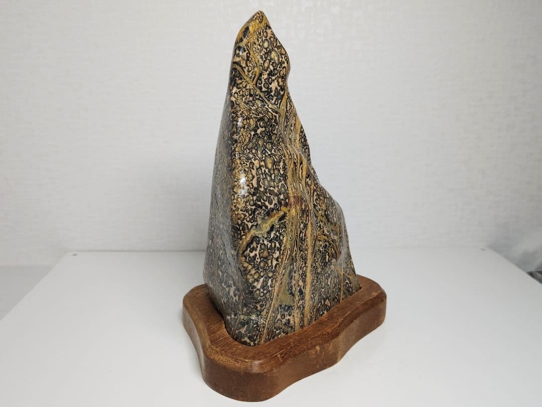 レオパードジャスパー 1.8kg 碧玉 原石 鑑賞石 自然石 誕生石 鉱物 水石