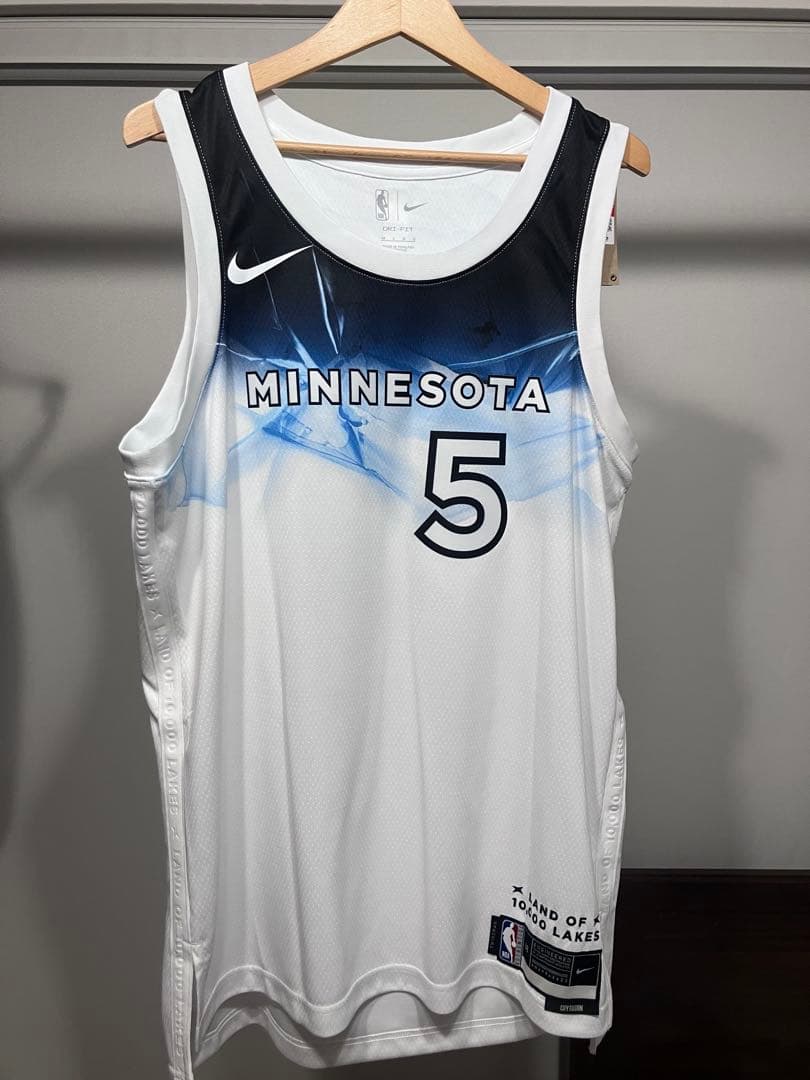 nba timberwolves anthony edwards サイン