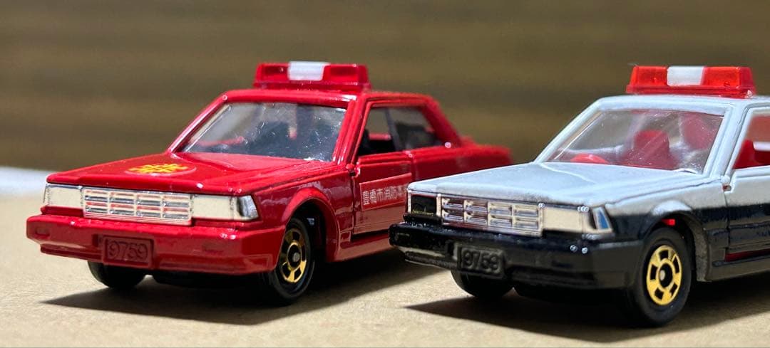 日本製 トミカ ニッサン セドリック パトロールカー 消防指揮車 2台セット
