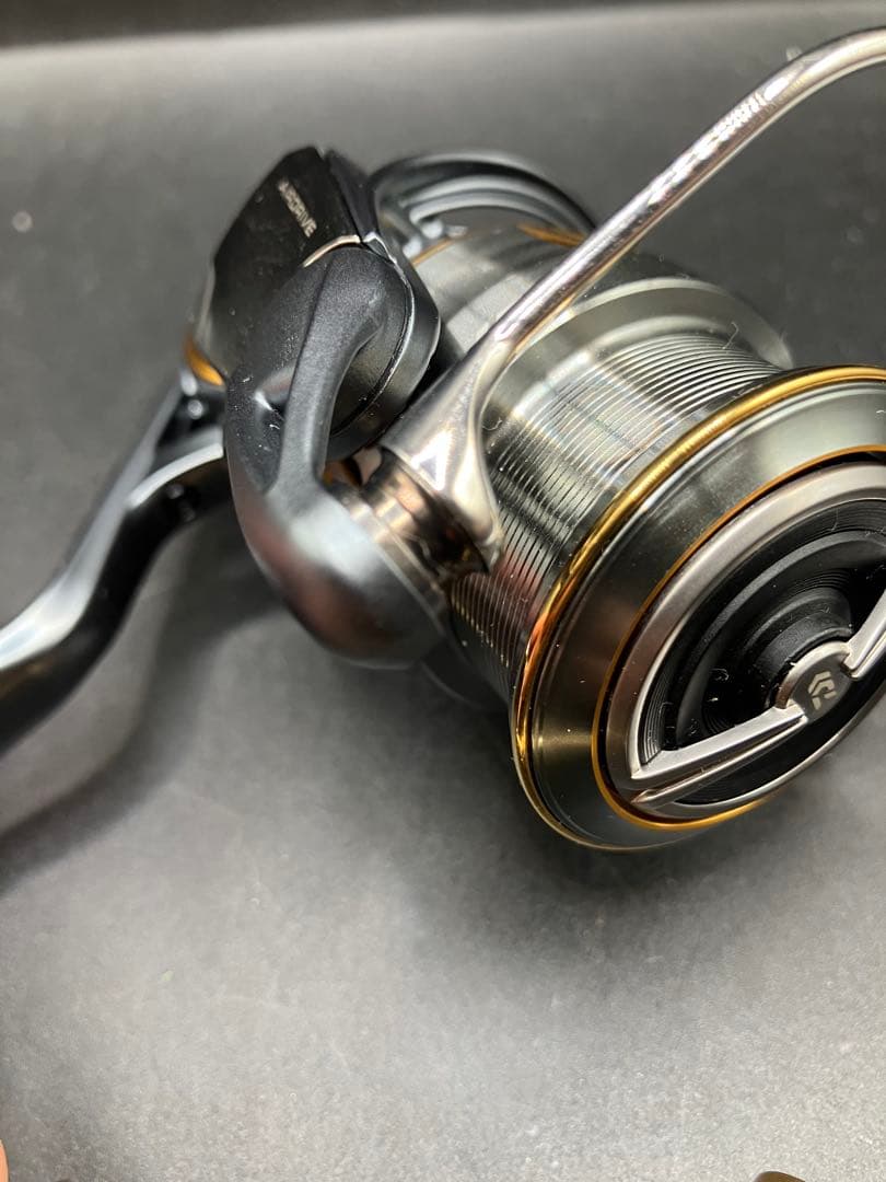 fq01 ダイワ 23エアリティ LT2000S-P SLPWハンドル 45mm