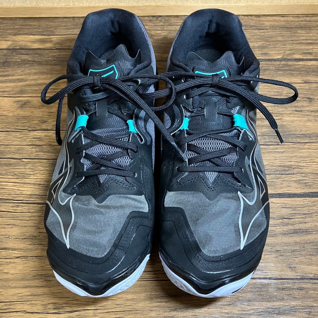 （K26198）ミズノ WAVE LIGHTNING バレーボール 29.5㎝