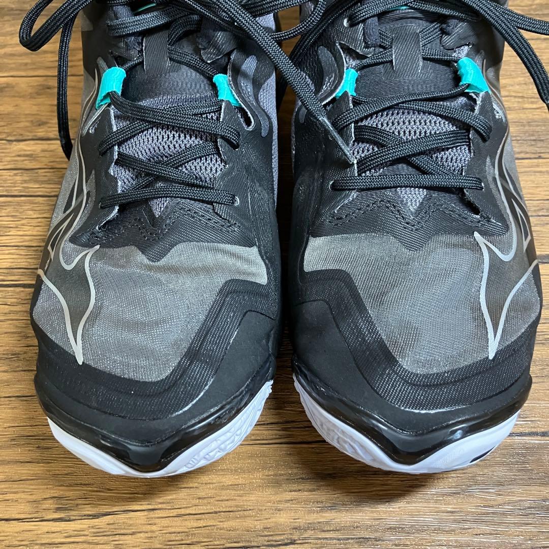 （K26198）ミズノ WAVE LIGHTNING バレーボール 29.5㎝