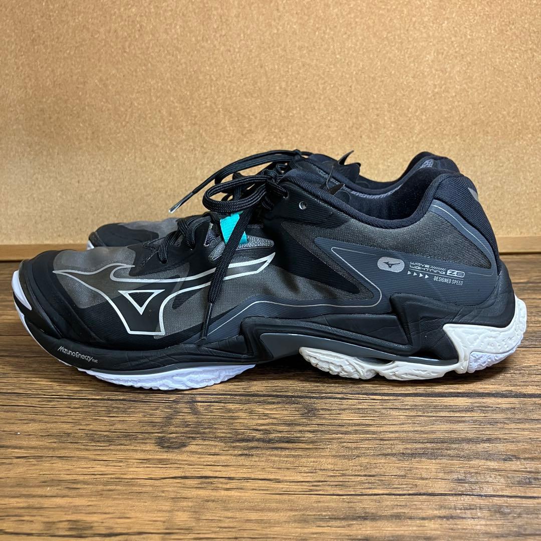 （K26198）ミズノ WAVE LIGHTNING バレーボール 29.5㎝