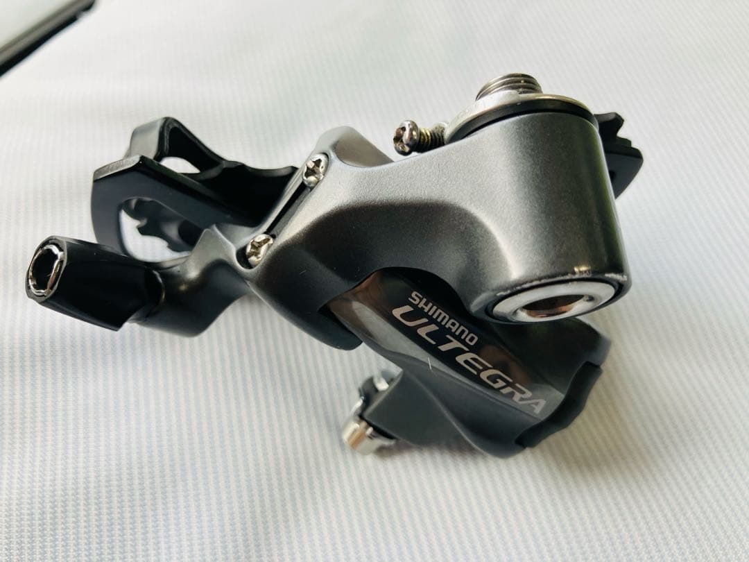 SHIMANO シマノアルテグラ6700 10速コンポーネント