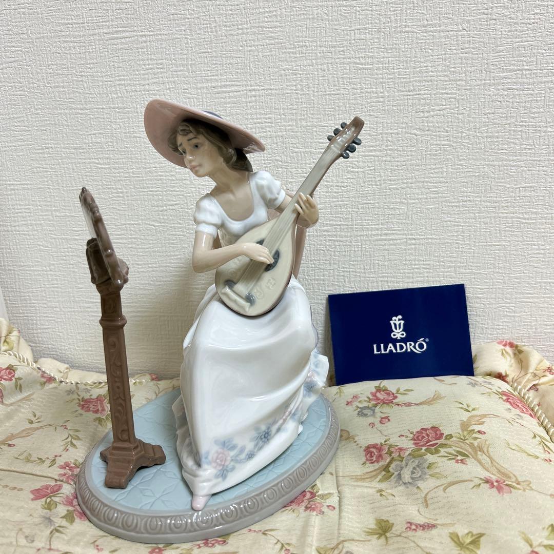 リヤドロLLADRO「ラウードのレッスン」新品！
