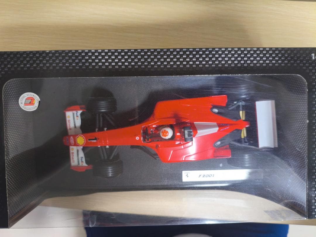 【新品】1/18 Hot Wheel Ferrari F2001