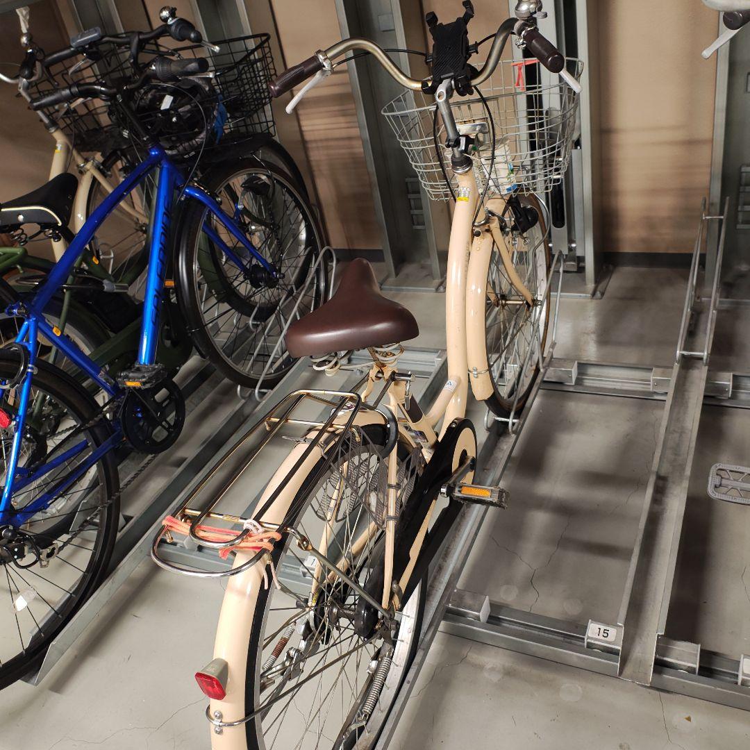 クリーム色 シティサイクル 前バスケット付き