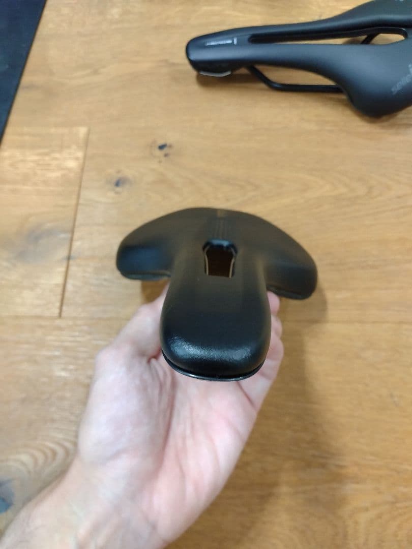 fizik VENTO ANTARES R3 kiumレール　150mm