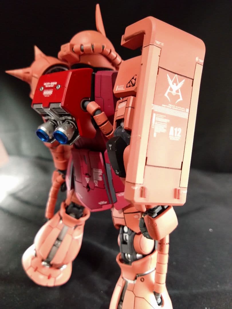 MG 1/100 MS-06S シャア専用ザクⅡ 改修塗装済完成品