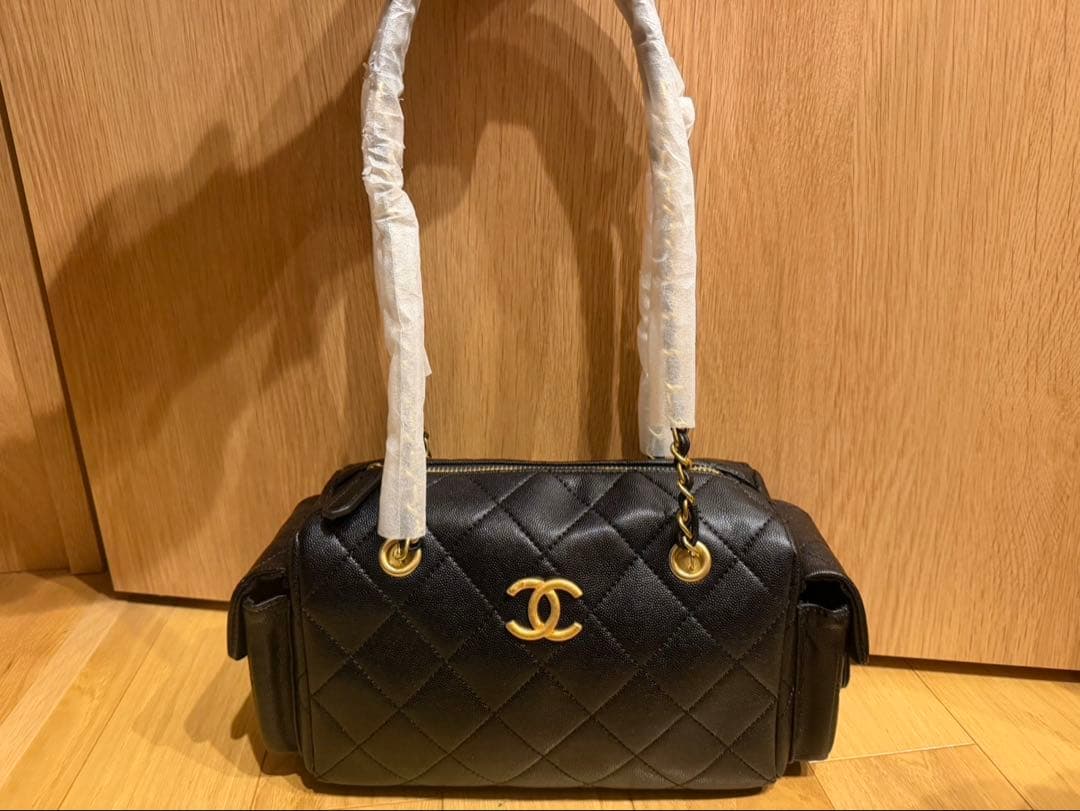 CHANEL ショルダーバッグ　本革　ノベルティ