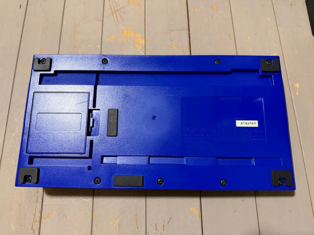 BOSS GT-1 ギターエフェクター　教科書付