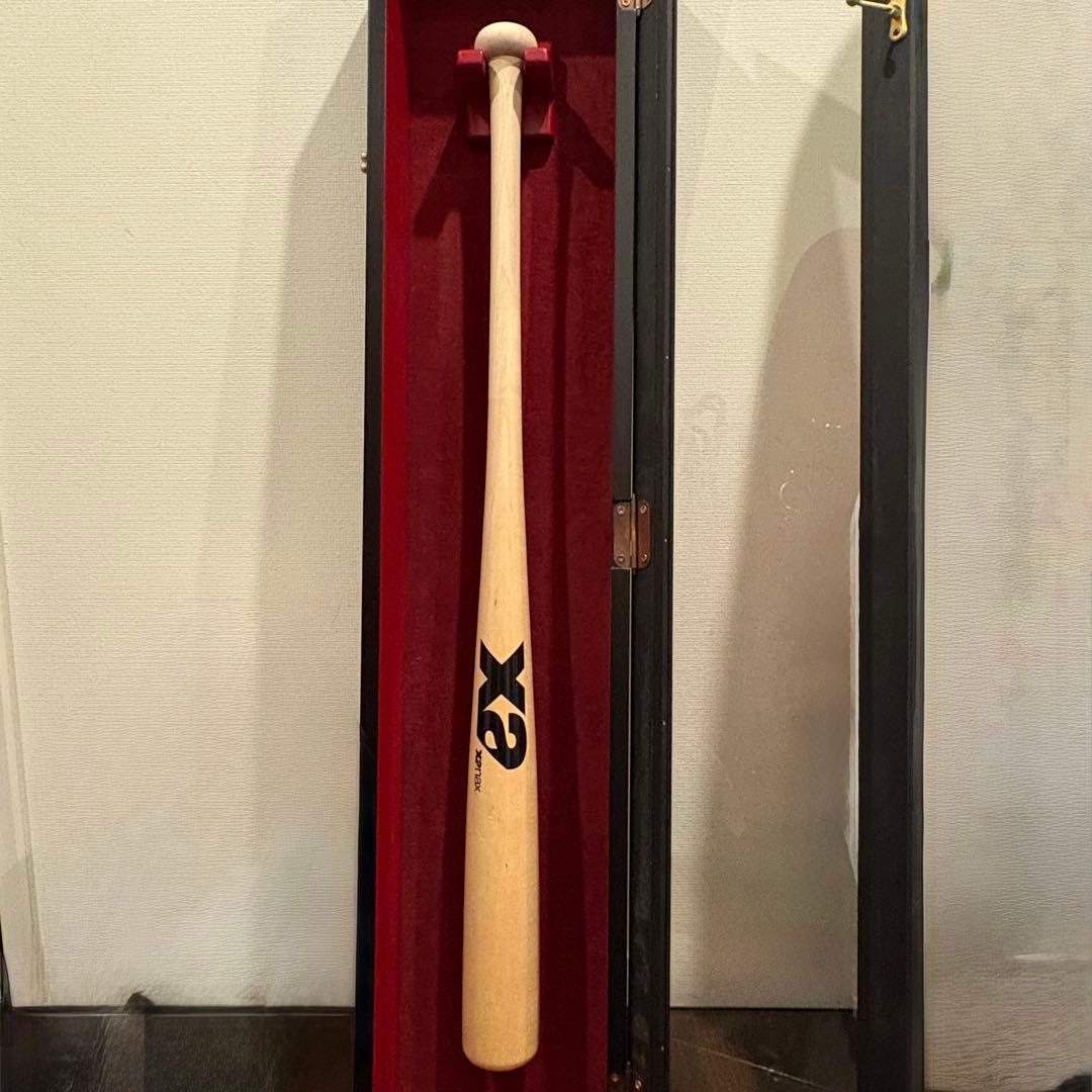 【美品】元阪神タイガース 金本知憲さん サイン入りバッド
