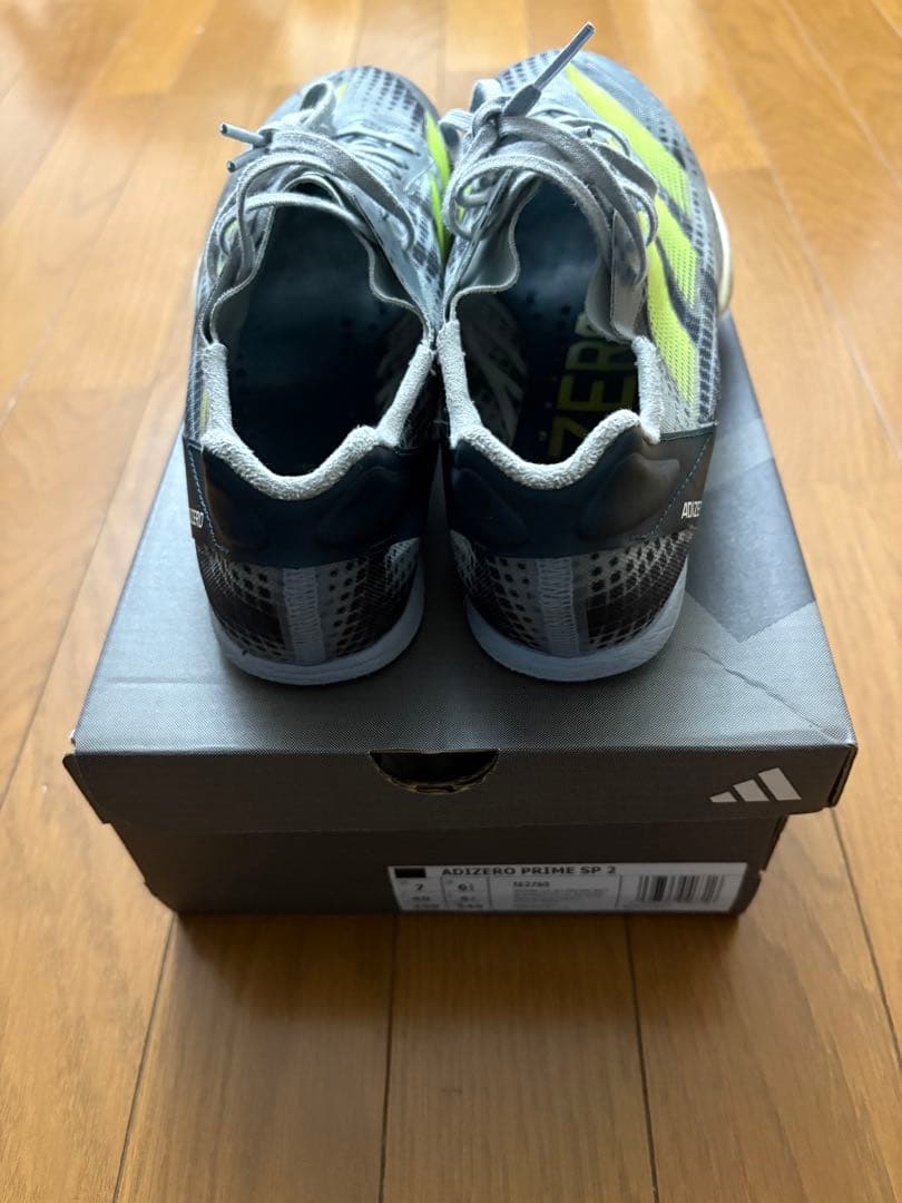 adizero PRIME SP2陸上競技用スパイクシューズ グレー/イエローj