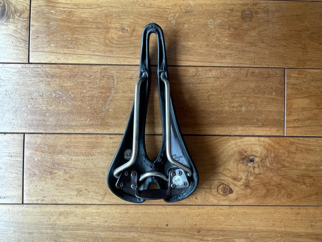 【*o様 Selle SMP Composit サドル