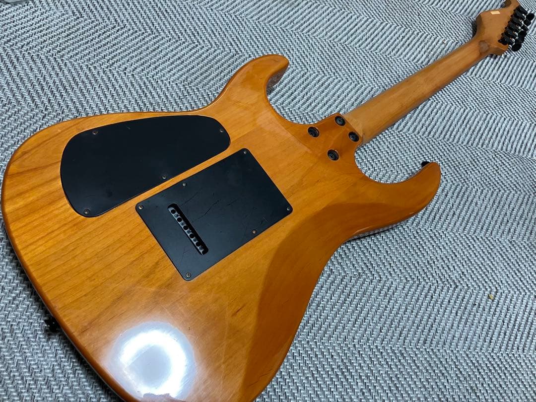 参考音色あり　ChattingBird by CAPARISON エレキギター
