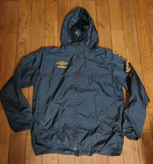 B*P様 【新春SALE】Umbro ブラック ピステ・ウィンドブレーカー セッ