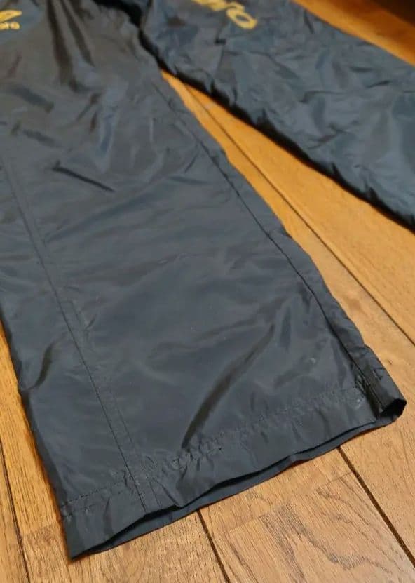 B*P様 【新春SALE】Umbro ブラック ピステ・ウィンドブレーカー セッ