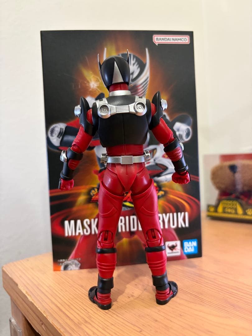 Shf真骨彫製法仮面ライダー龍騎　オリジナルスリーブ付き