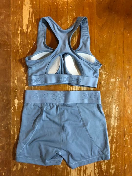 試着のみ　adidas TECHFIT S XS トレーニング　ヨガ　上下セット