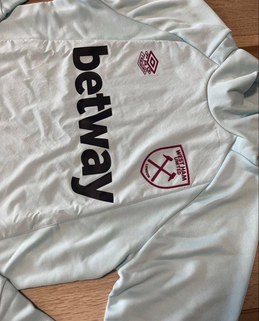 UMBRO ウエストハム　ドリルトップ　サッカー　ジャージ　新品