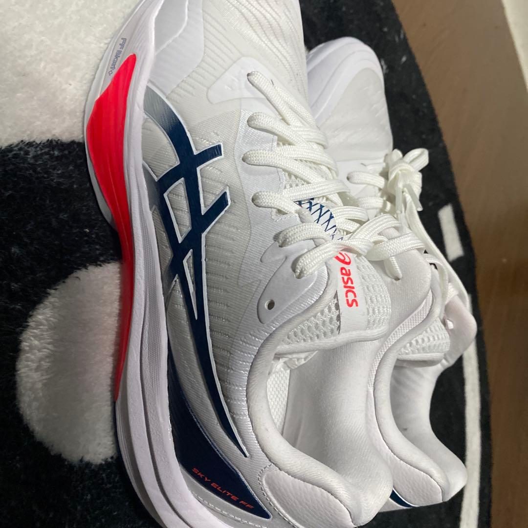 asics バレーボールシューズ ホワイト/ネイビー/レッド
