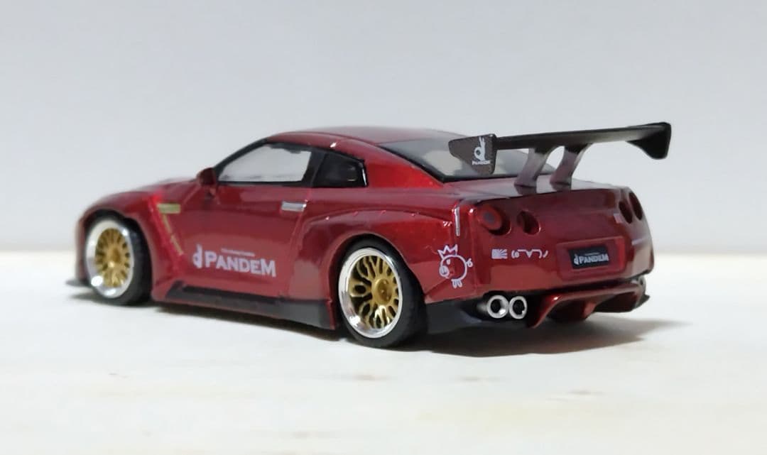 ミニカー MINI GT No.92 Pandem GT-R Lava Red