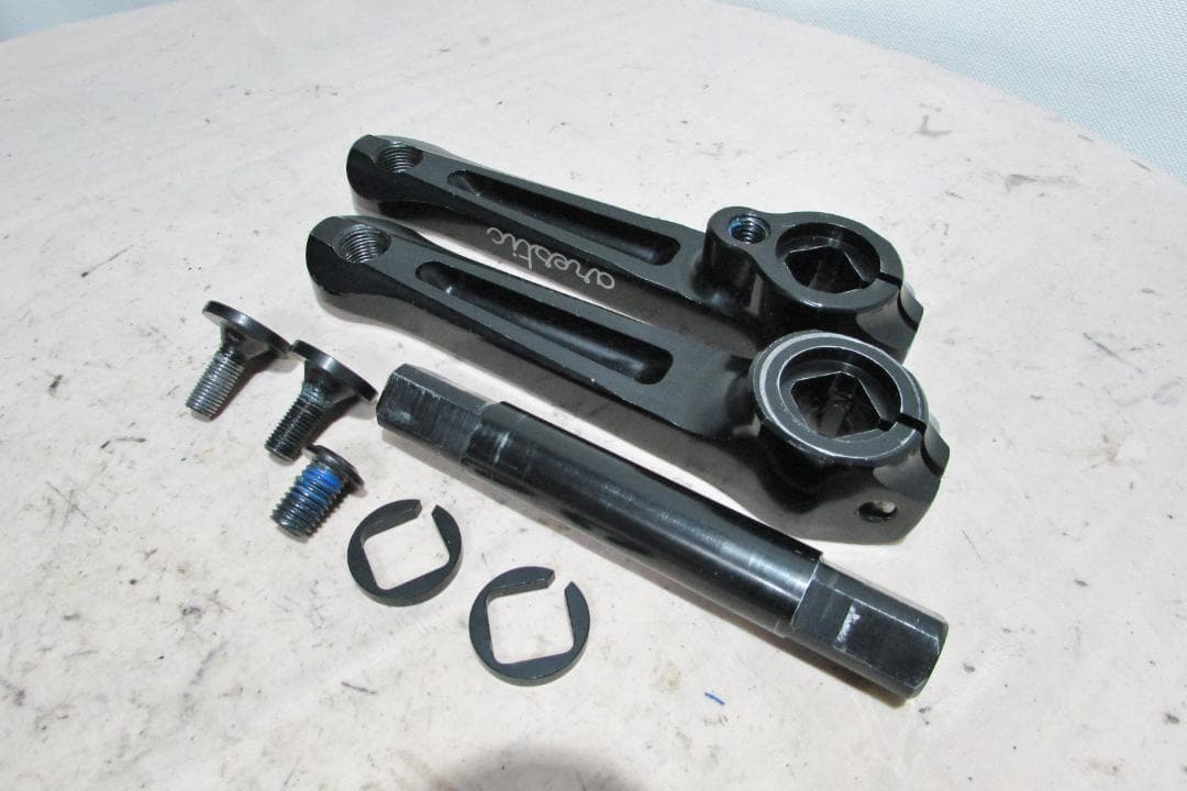 BMX クランク / フラット ARES Ill Blend Crank