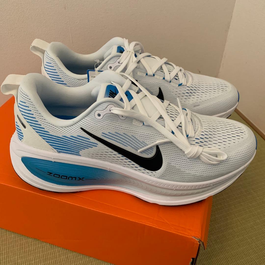 ナイキ　ボメロ18 NIKE VOMERO18 26.0cm