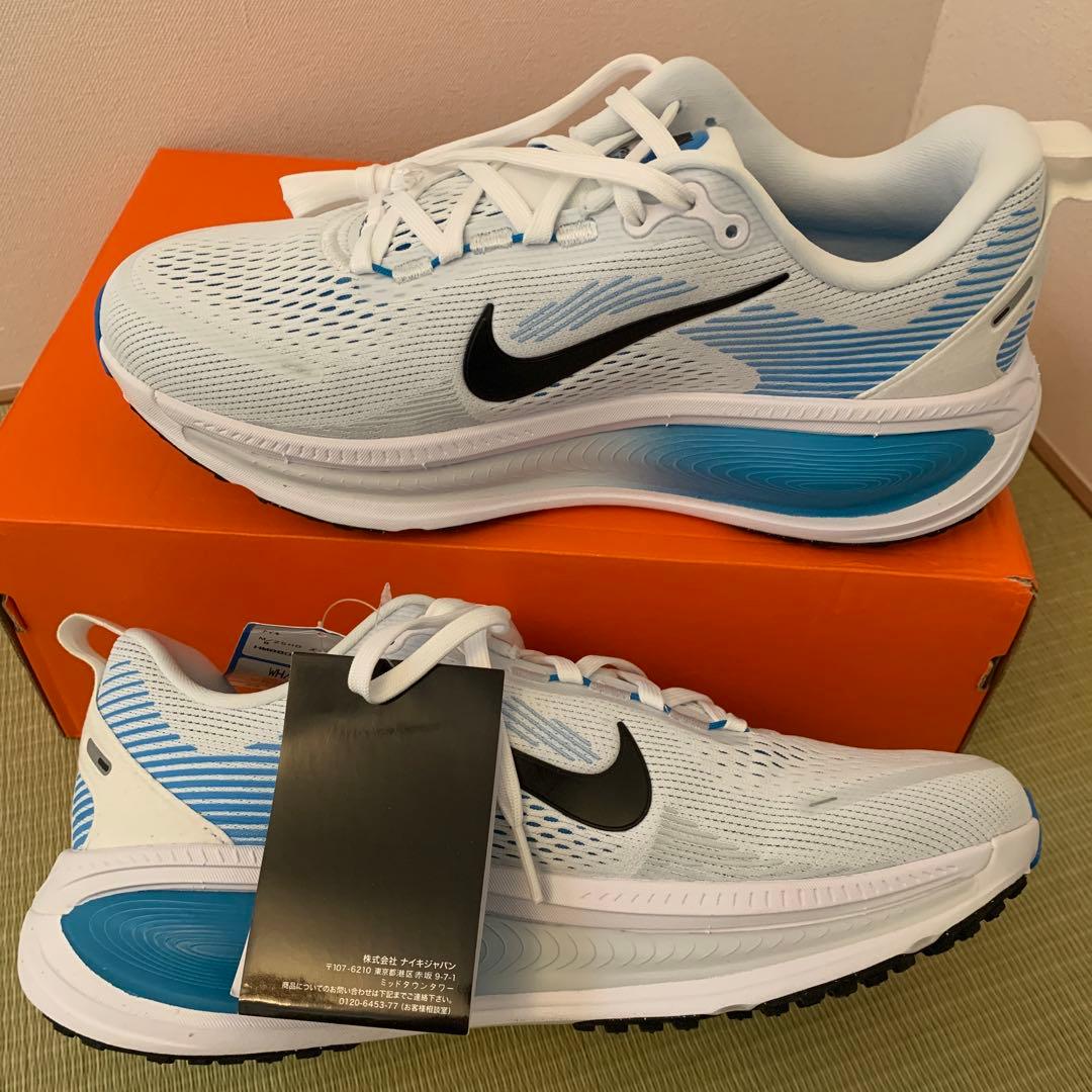 ナイキ　ボメロ18 NIKE VOMERO18 26.0cm