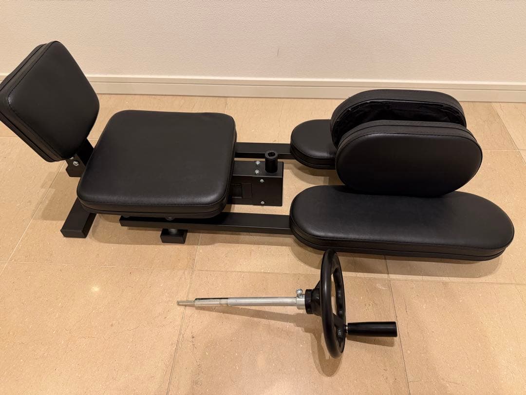 レッグストレッチャー　股割り機　股割り　開脚　開脚ストレッチャー　調節可能　美品